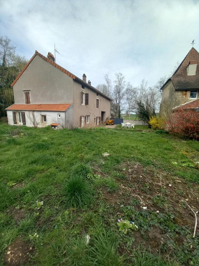 L'Univers, Vous Et Nous Pouilly-sur-Vingeanne Eksteriør bilde